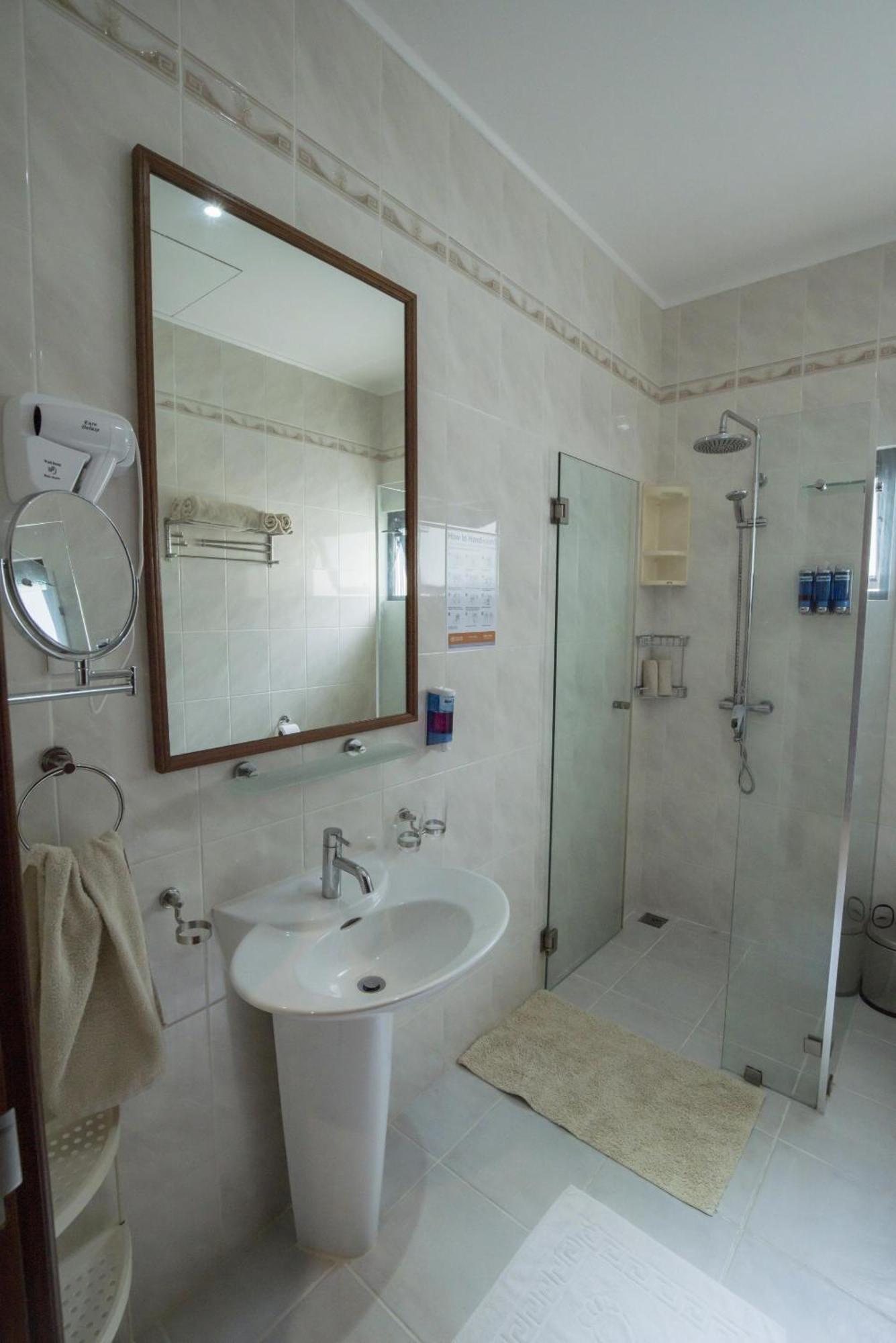 Emma's And Self-catering *